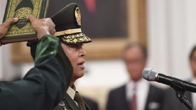Jokowi Resmi Lantik Andika Perkasa sebagai Panglima TNI