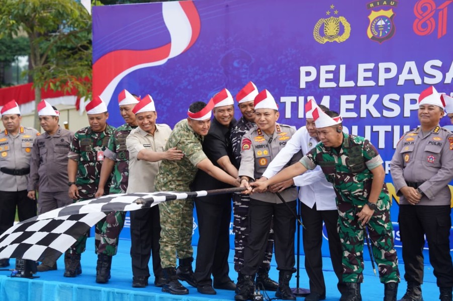 Kapolda Riau Lepas Tim Ekspedisi Merah Putih Presisi, Sasar 17 Desa di Wilayah 3T