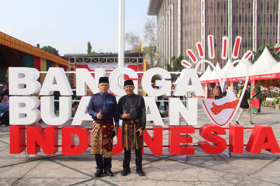 Plt Bupati Asmar Ajak Masyarakat Bangga Produk Lokal