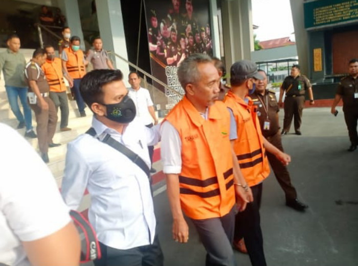 Kejati Riau Tahan Empat Tersangka Dugaan Korupsi Pembangunan Masjid Raya Pekanbaru