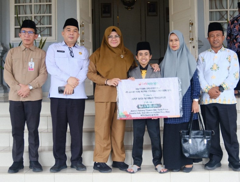 Kafilah Riau Asal Siak Sukses di MTQ Nasional, Bupati Afni Beri Hadiah Umroh