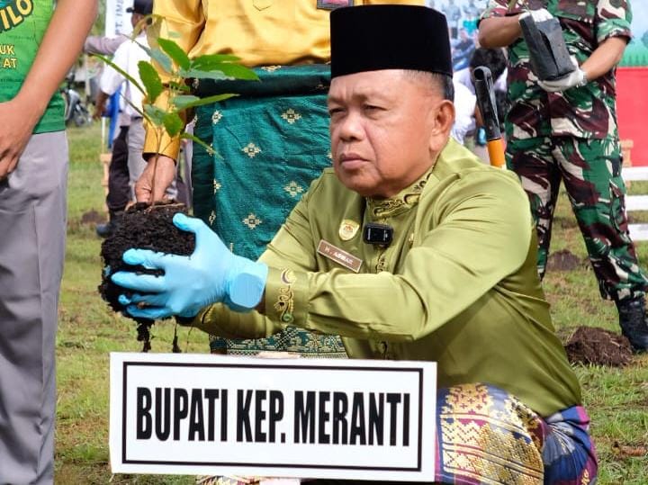 Meranti Peringati Hari Pohon Sedunia dengan Gerakan Tanam Ribuan Pohon