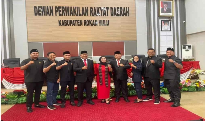 DPRD Rohul Rapat Paripurna Penetapan Bupati dan Wakil Bupati Rokan Hulu Terpilih Pilkada 2024