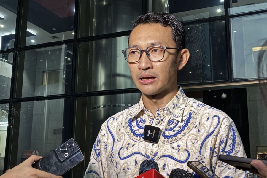 KPK Amankan 10 Orang dalam OTT di Kuansing, Termasuk Istri Bupati