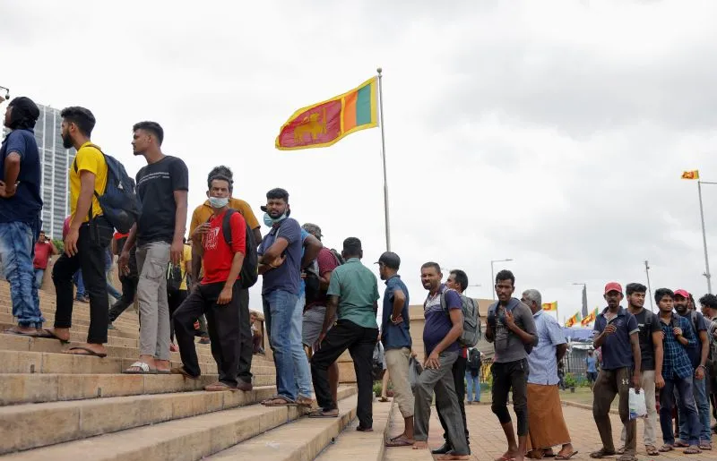 Sebelum Mengundurkan Diri, Presiden Sri Lanka Kabur dari Negaranya
