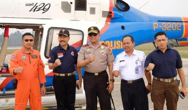 Kapolda Riau Patroli Udara Pantau Kebakaran Hutan dan Lahan