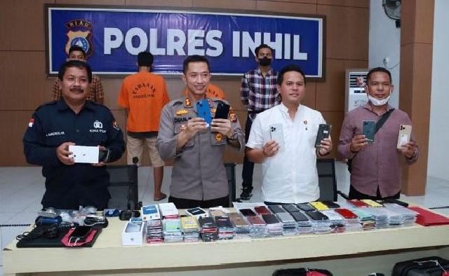 Ratusan Handphone Ilegal asal Singapura ditangkap di Inhil