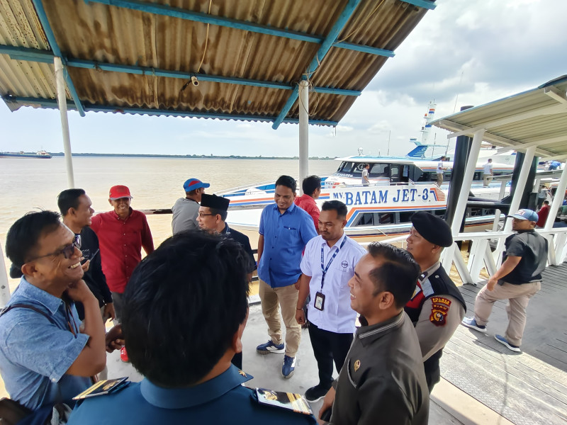 DPRD Meranti Tinjau Pelabuhan Tanjung Harapan dan PLN Rayon Selatpanjang
