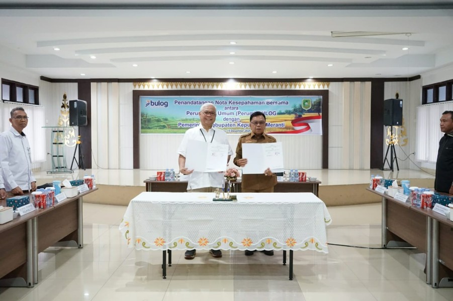 Bupati Asmar Teken MoU Hibah Tanah dengan Bulog