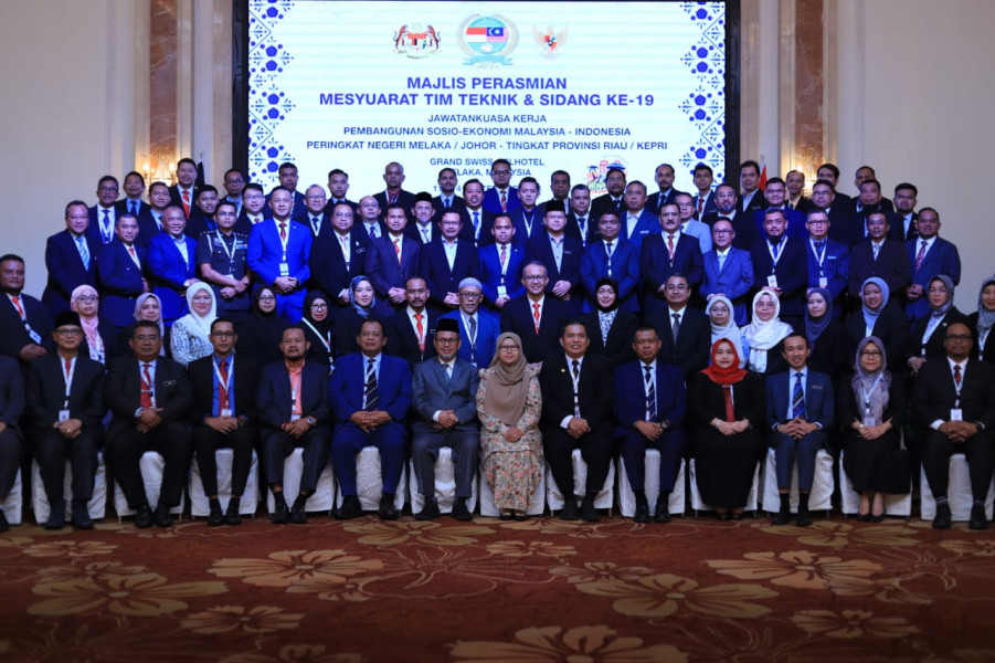 Plt Bupati Asmar Ikuti Pertemuan Sosek Malindo di Malaysia