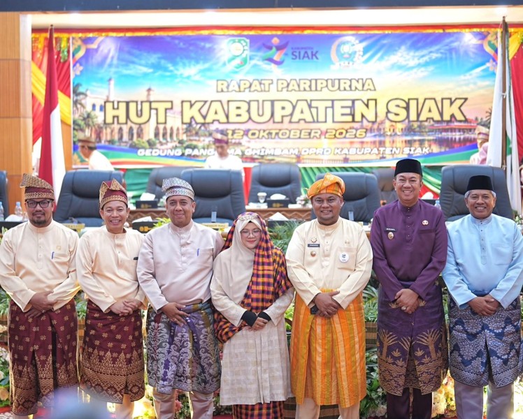 Perkuat Sinergi Wilayah Berbatasan, Wakil Bupati Meranti Hadiri Paripurna Hari Jadi Siak