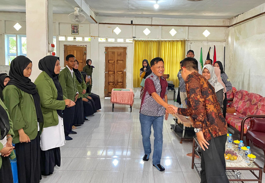 Plt Bupati Asmar Hadiri Pelantikan Dema dan Sema STAI NH Selatpanjang