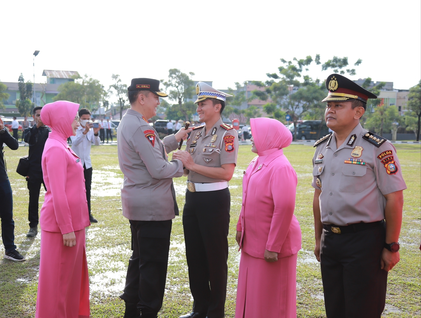 866 Personel Jajaran Polda Riau Naik Pangkat, Kapolda : Karakter Akhlak Harus Semakin Baik
