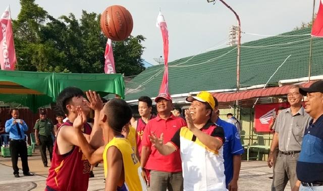Bupati Irwan Buka Liga Basket Remaja 2018