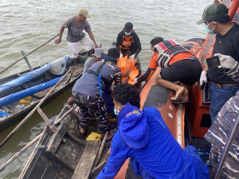 Tim SAR Gabungan Temukan Korban Tabrakan Dua Speedboat di Perairan Sialang Pasung