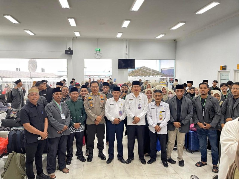 Targetkan Prestasi, Kafilah Kepulauan Meranti Diberangkatkan ke MTQ Riau di Kuansing