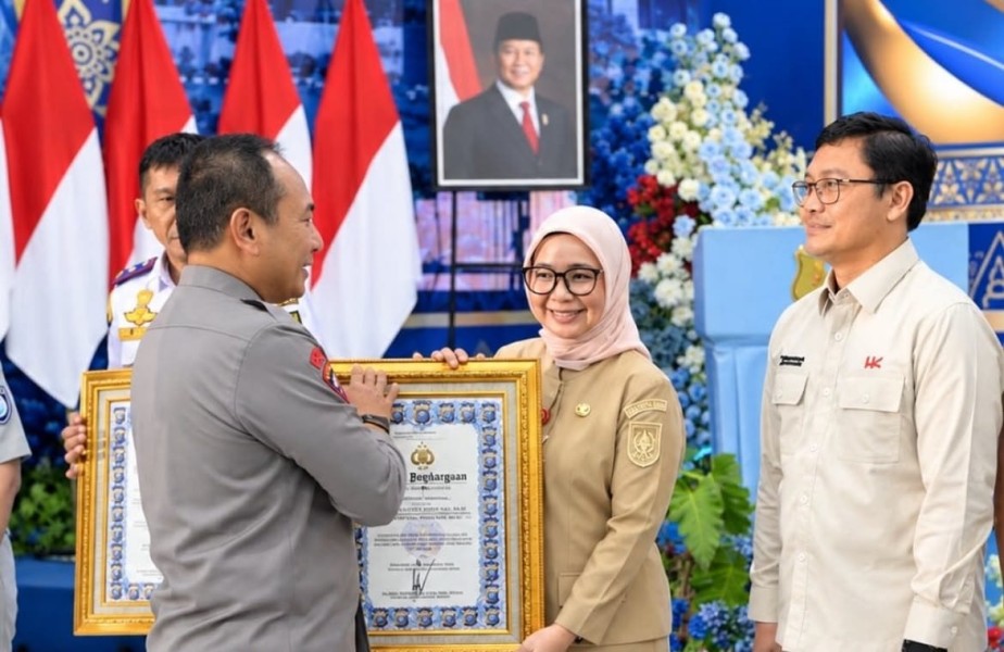 Bapenda Riau Raih Penghargaan Polda Riau Berkat Kolaborasi Pelayanan Publik