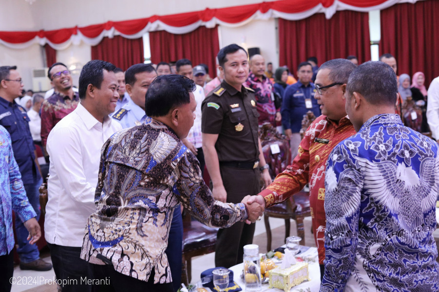 Plt Bupati Asmar Ucapkan Tahniah Pelantikan Pengurus PWI Riau