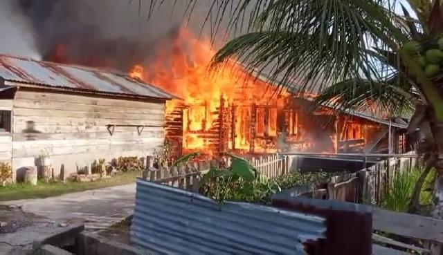Musibah Kebakaran Menimpa Rumah Warga Banglas Selatpanjang