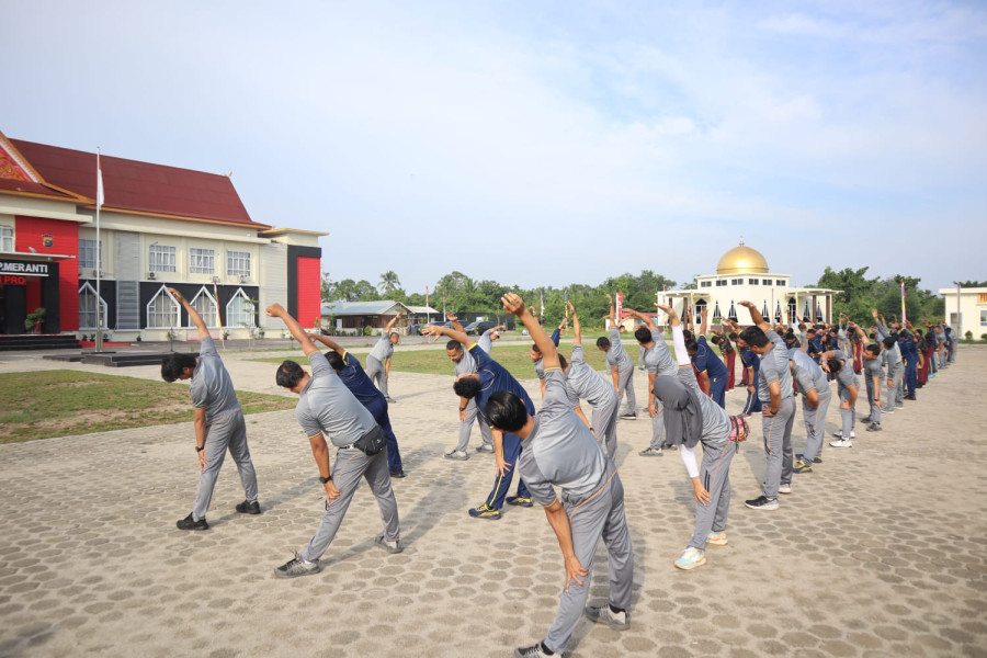 Jaga Kebugaran Fisik dan Stamina Personel, Polres Meranti Rutin Olahraga Bersama