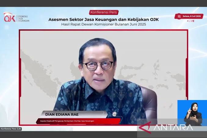 OJK sebut sejumlah bank revisi RBB karena ekonomi yang menantang