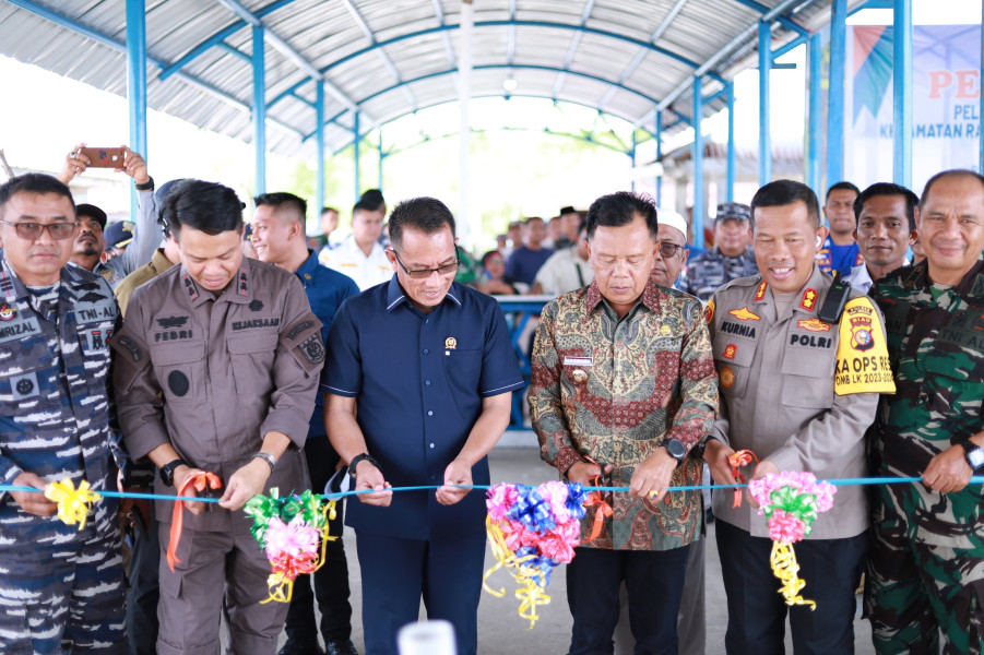 Plt Bupati Asmar Resmikan Rehabilitasi Pelabuhan Tanjung Samak