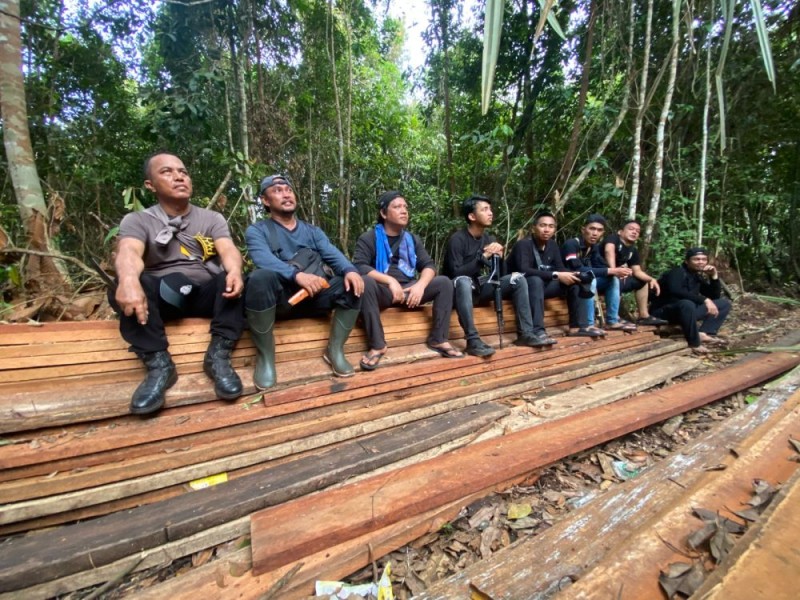 Cerita 7 Hari Tim Reskrim Menembus Hutan, Harimau dan Buaya Demi Amankan 300 Kubik Kayu Ilegal