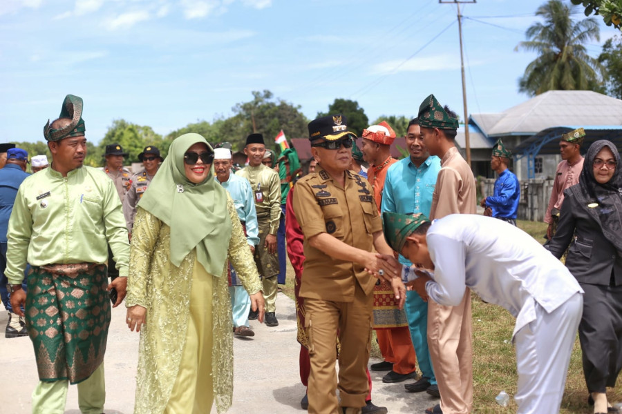 Plt Bupati Asmar Hadiri Syukuran Hari Jadi Kecamatan Tasik Putri Puyu