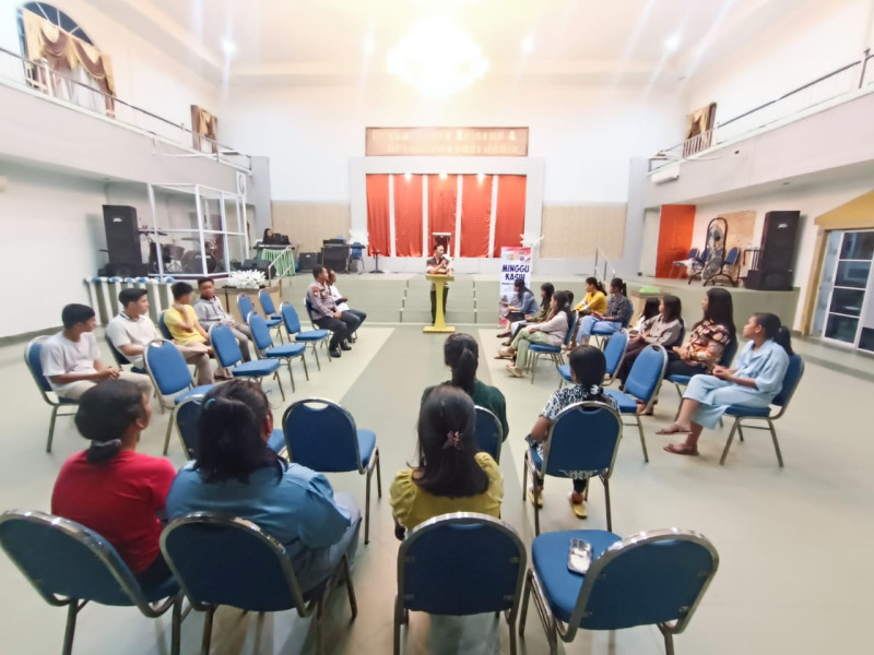 Minggu Kasih, Personel Polres Meranti Sambangi Jemaat dan Tokoh Agama Kristen di Gereja GPdI Selatpanjang