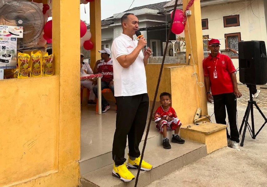Anggota DPRD Kota Pekanbaru Syafri Syarif Lepas Kegiatan Jalan Santai