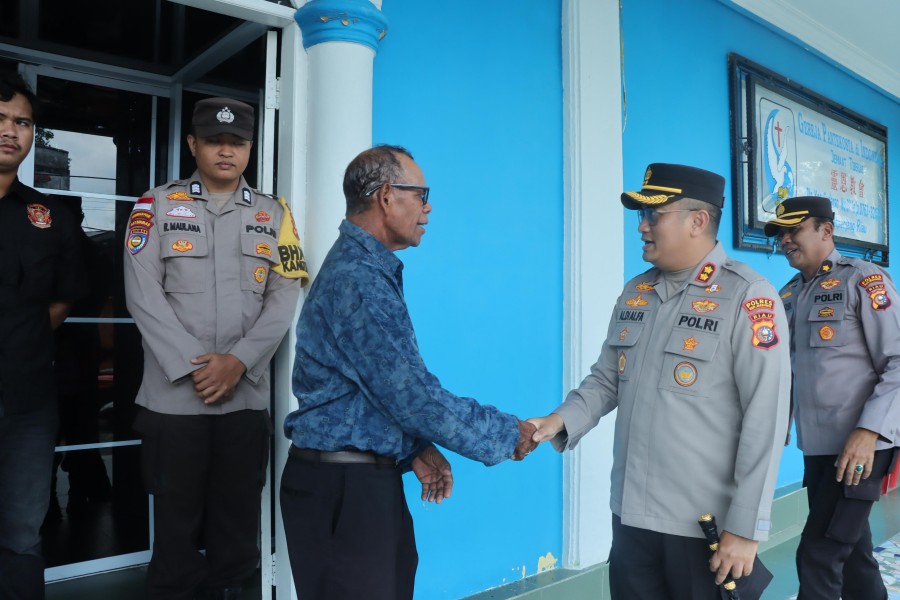 Kapolres Kepulauan Meranti Tinjau Pengamanan Ibadah Gereja Hari Paskah