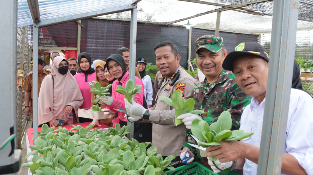 Polres Kepulauan Meranti Launching Penguatan Program Pekarangan Pangan Lestari