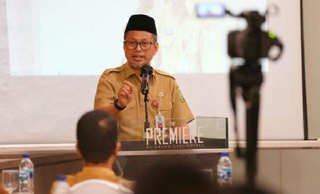 Masrul Kasmy Buka Rapat Asistensi dan Supervisi LPPD Kabupaten dan Kota Se–Riau