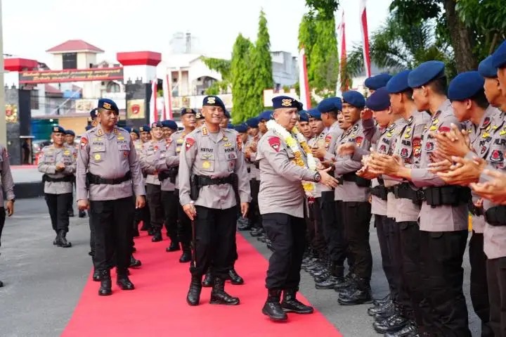 Danpas I Korbrimob Polri Beri Pengarahan di Mako Satuan Brimob Polda Riau