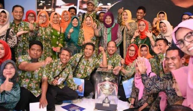 Riau Juara Umum Peringatan Hari Ikan Nasional