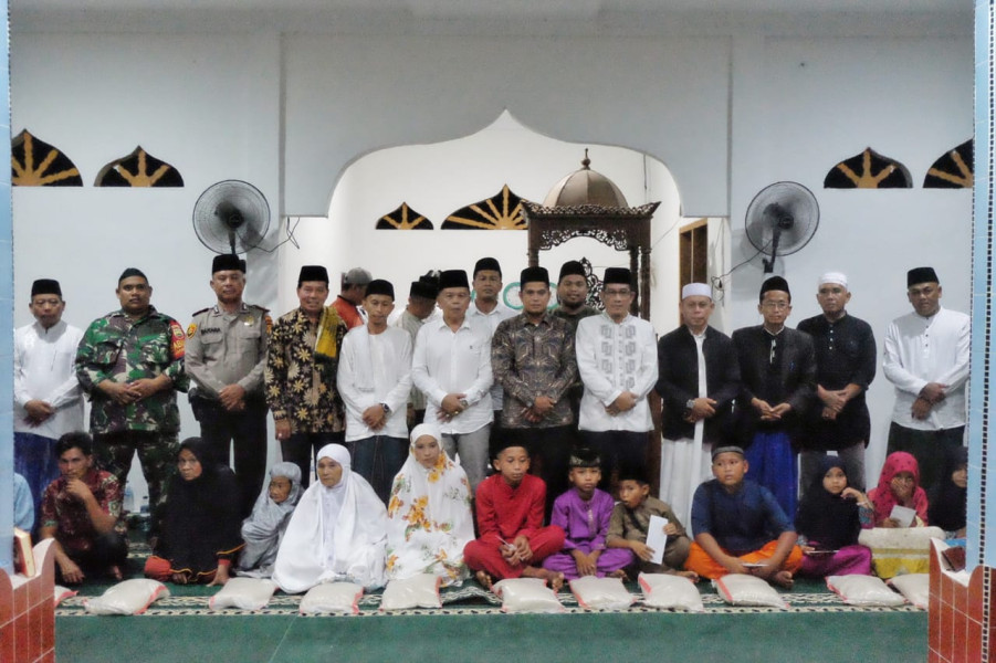 Safari Ramadan di Kampung Halaman, Asmar Santuni Anak Yatim dan Duafa