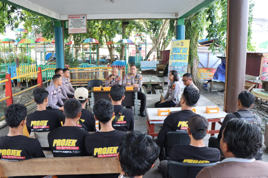 Jumat Curhat, Polres Meranti Ajak Driver Ojol Selatpanjang dan Masyarakat Gunakan Aplikasi Super App Polri