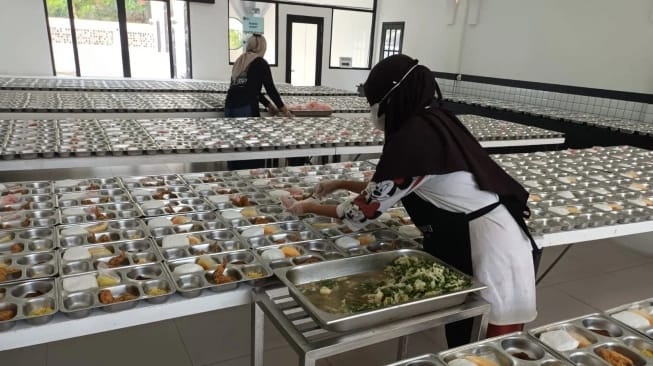 BGN Stop Operasi Ratusan Dapur MBG, Unggah Foto dan Video Wajib!