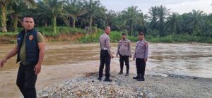 Bocah 8 Tahun Dilaporkan Hilang di Aliran Sungai Ngaso Rokan Hulu