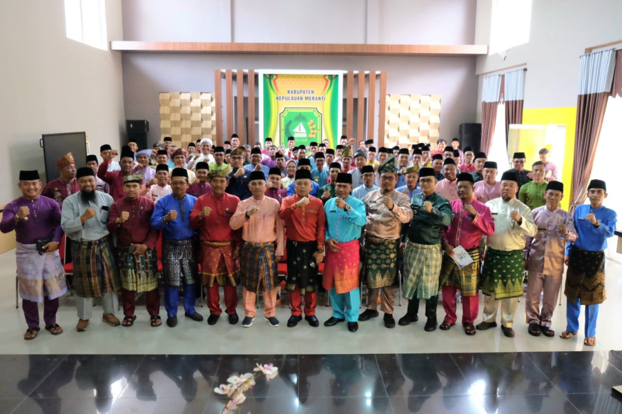 Plt Bupati Asmar Ajak Kepala Desa Satu Komando