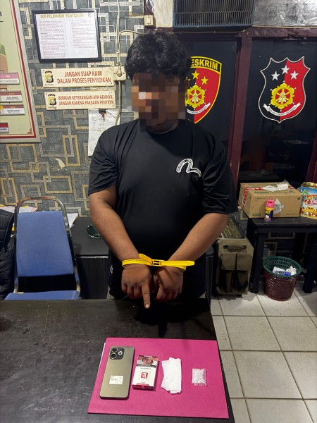 Berusaha Kabur, Satresnarkoba Polres dan Polsek Merbau Ringkus Pengedar Sabu