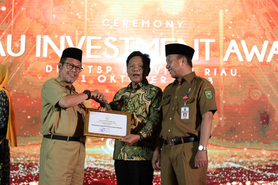 Kepulauan Meranti Peringkat Tiga LKPM Riau Investment Award 2023
