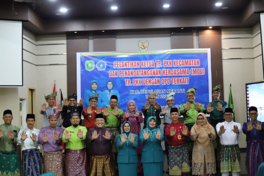 Sekda Sudandri Hadiri Pelantikan Ketua TP PKK Kecamatan se-Kepulauan Meranti