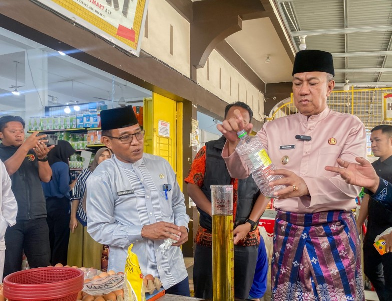 Wabup Muzamil : Laporkan Produk Tidak Sesuai Takaran, Kedaluwarsa dan Indikasi Kecurangan