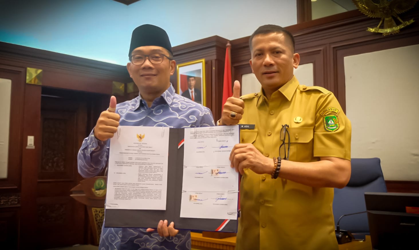 Bupati Adil Teken MoU dengan Gubernur Ridwan Kamil