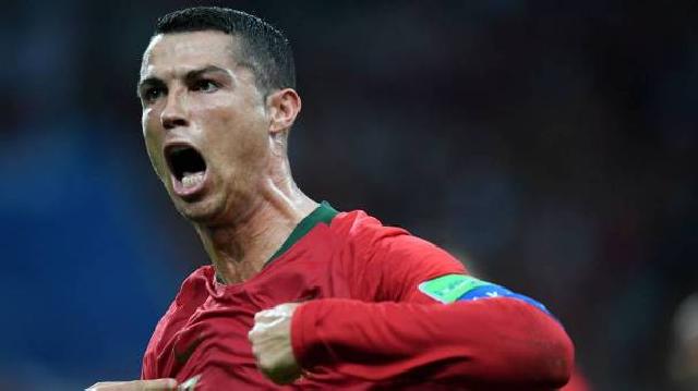 Cristiano Ronaldo Ditawar Senilai 4,8 Triliun Rupiah