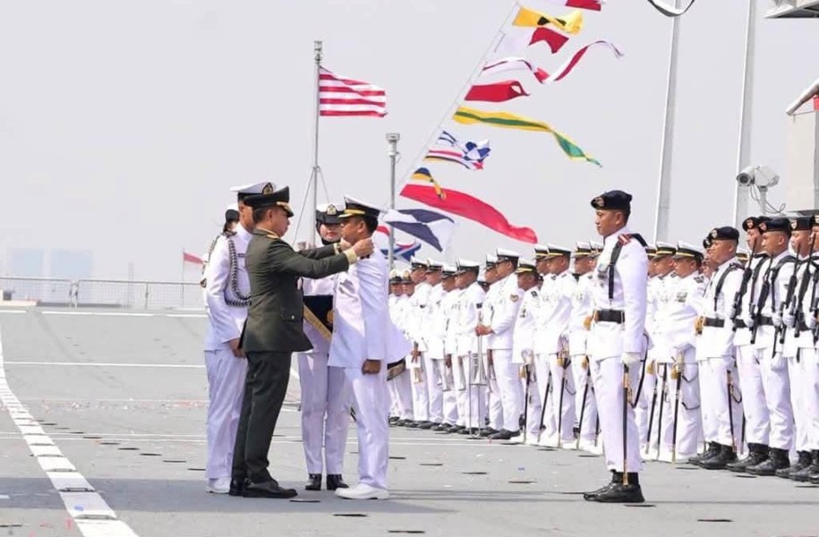 Kolonel Fuad Hasan, Dari Komandan Fregat hingga Memimpin Kapal Induk Pertama TNI AL