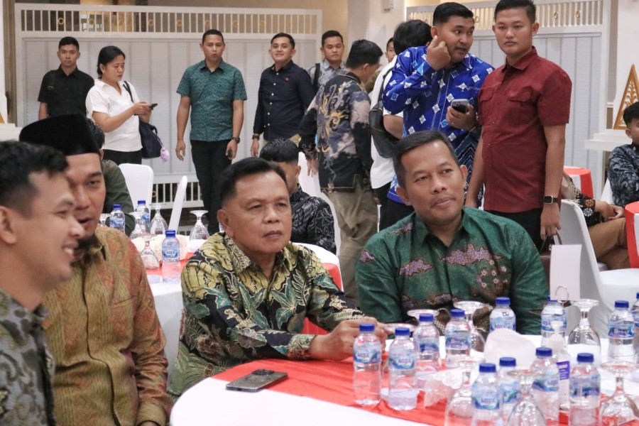 Hadiri Acara Kenal Pamit Kapolda Riau, Bupati Asmar : Pemkab Meranti Siap Bersinergi
