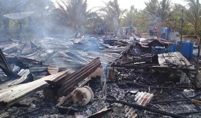 Rumah Warga Tanjung Medang Rangsang Habis Terbakar