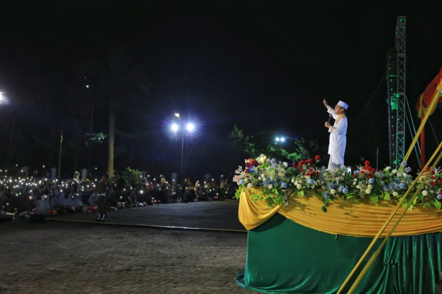 Sambut HUT Meranti ke-17, Ribuan Warga Padati Tablig Akbar Bersama Ustaz Das'ad Latif